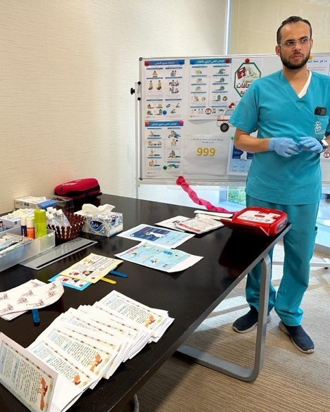 فعالية يوم الإسعافات الأولية تحت شعار “الإسعافات الأولية في خدمة الإنسانية” لجميع موظفي المركز 03