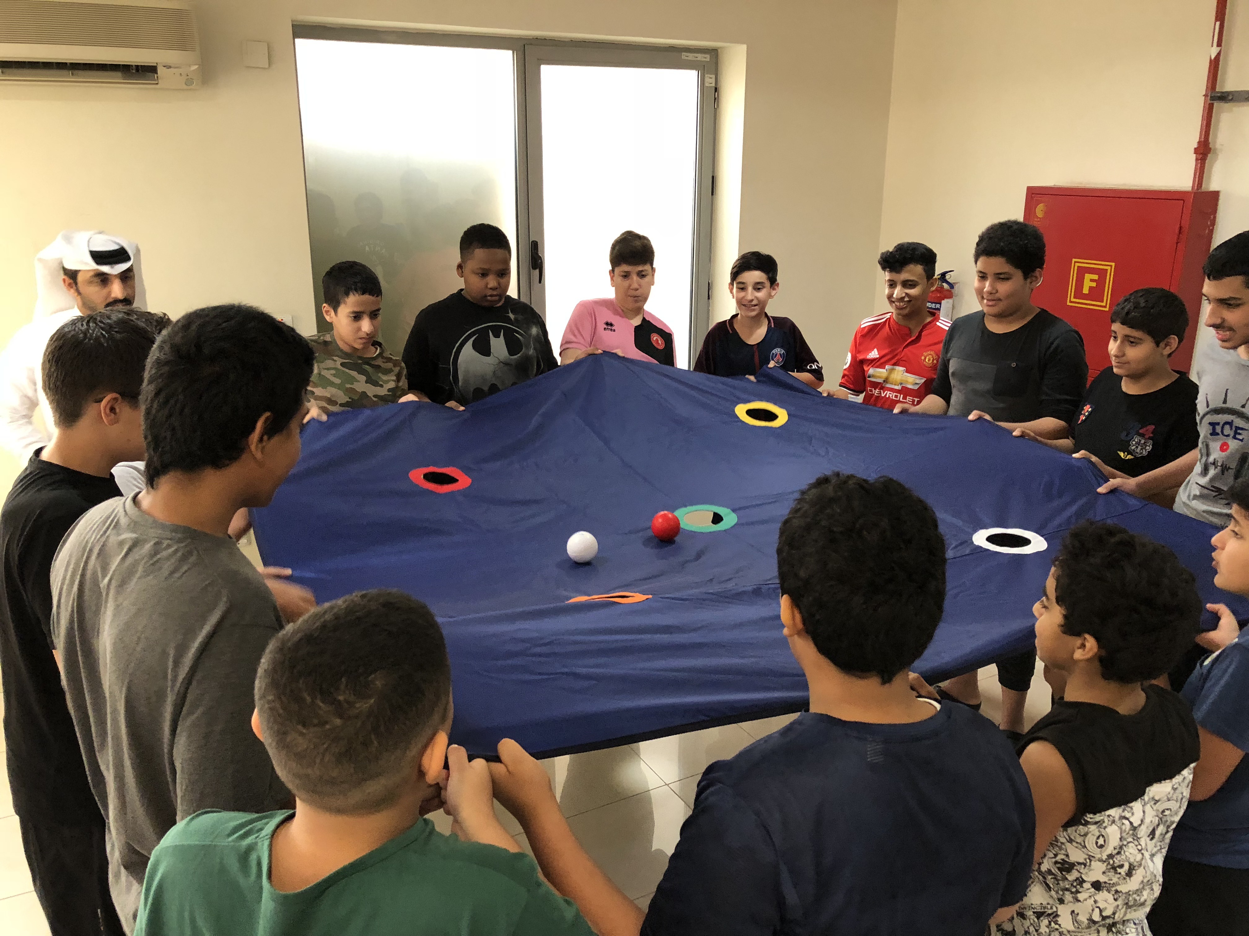 نشاط لتعزيز القيم عن طريق اللعب – مركز شباب الوكرة 02