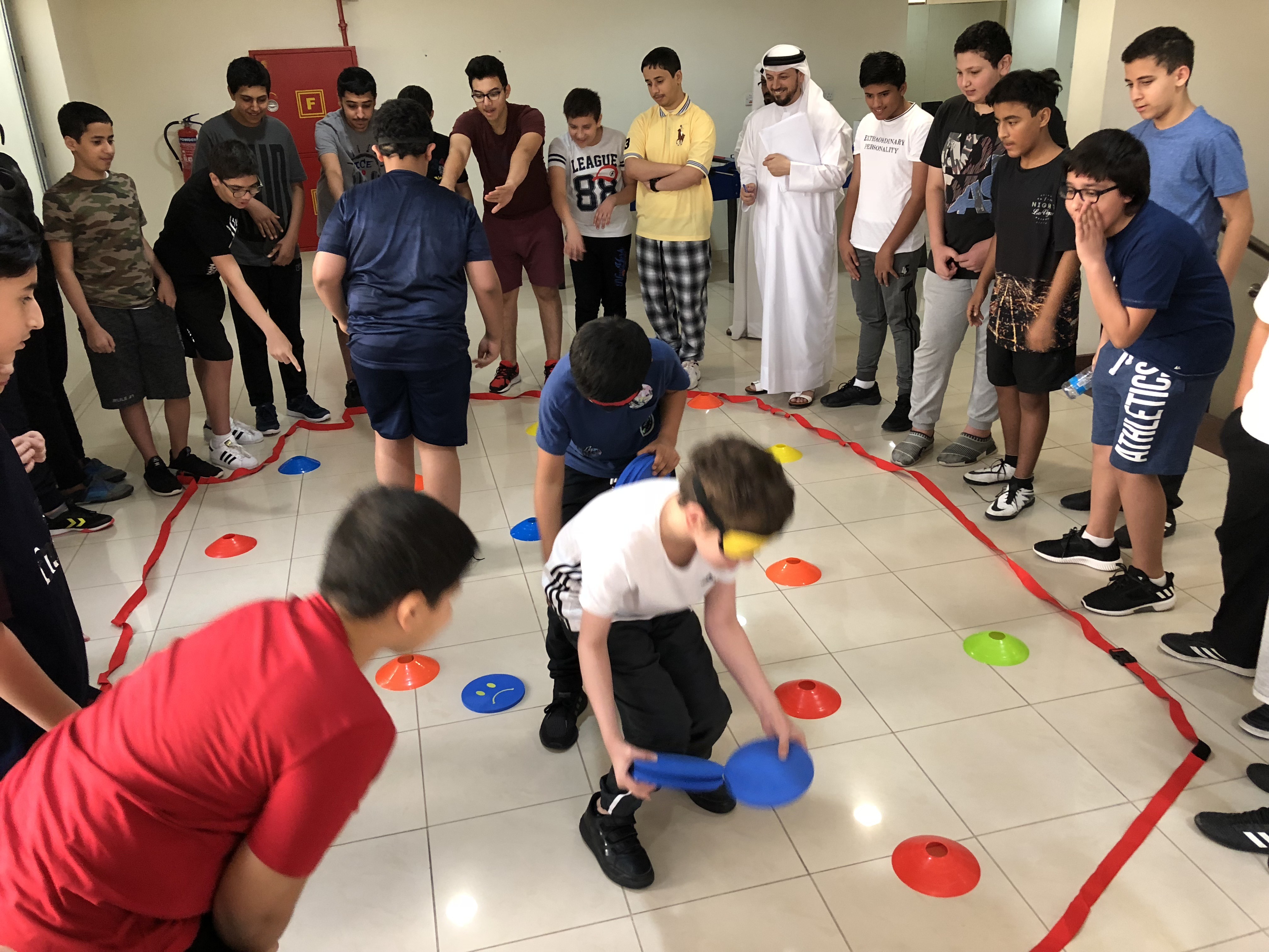 نشاط لتعزيز القيم عن طريق اللعب – مركز شباب الوكرة 13