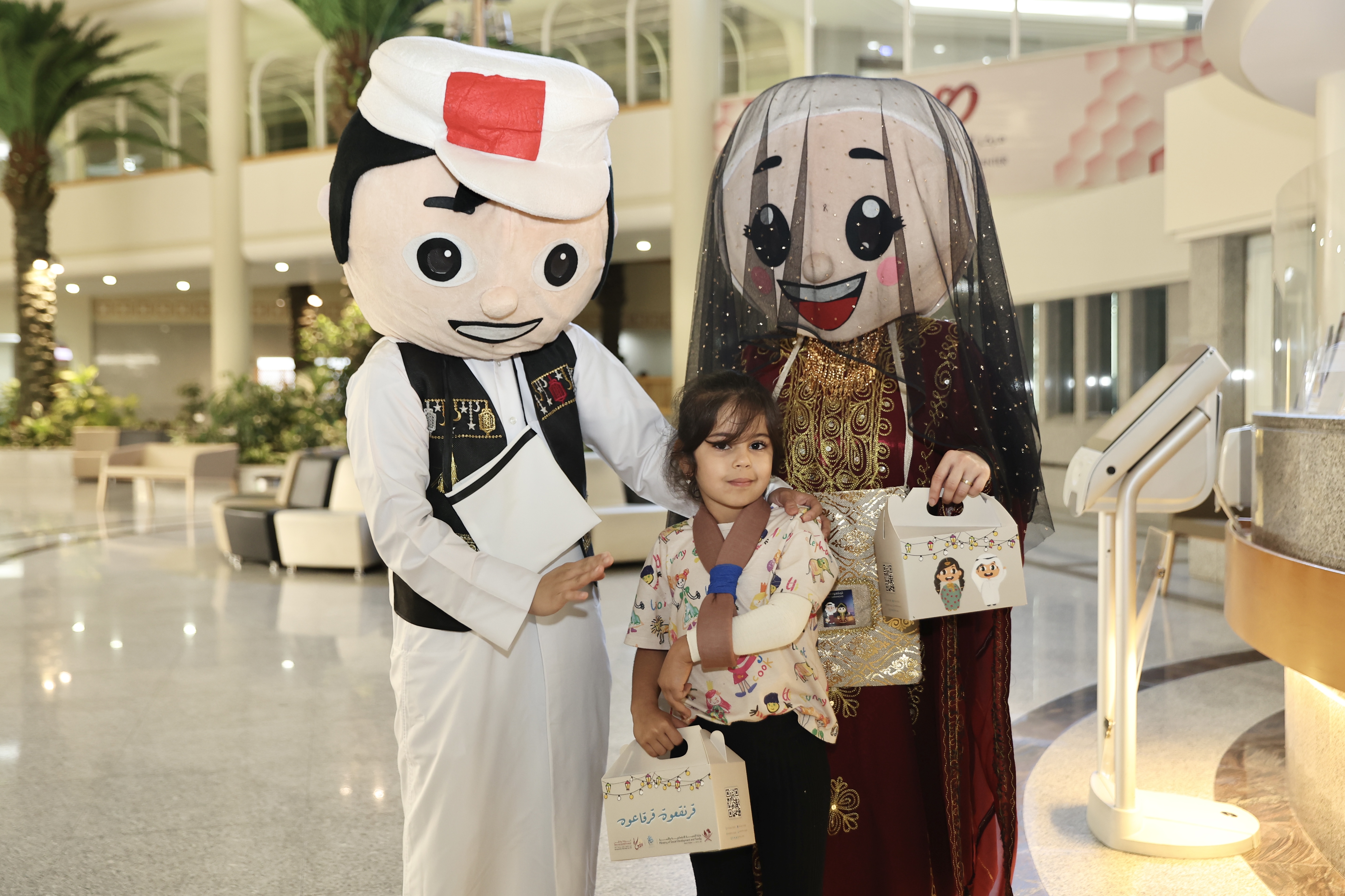 زيارة مستشفى الأهلي للاحتفال بليلة القرنقعوه 04