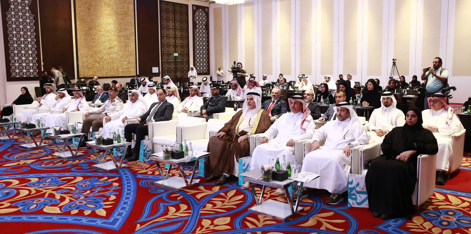 الندوة الاقليمية (تعزيز الكفاءة الإجتماعية في منظومة الأسرة لمواجهة الانحرافات السلوكية والإدمان على المخدرات) 05