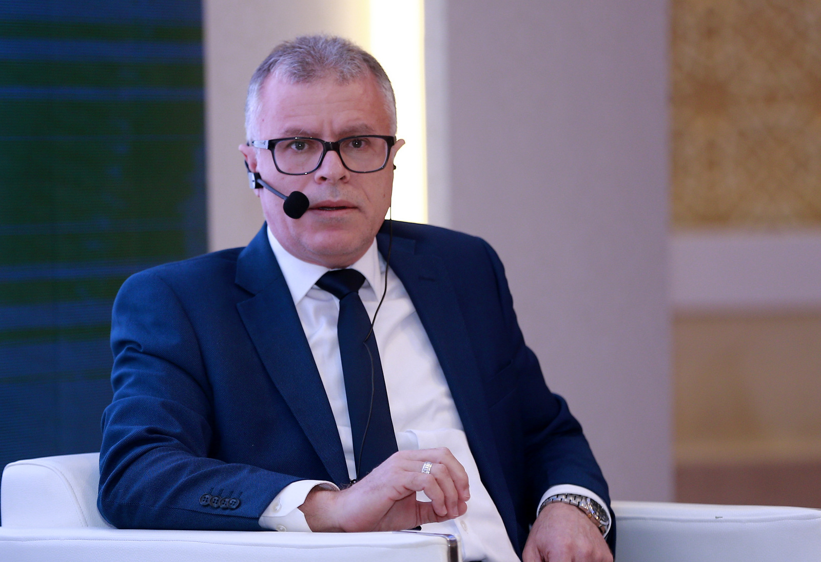 الندوة الاقليمية (تعزيز الكفاءة الإجتماعية في منظومة الأسرة لمواجهة الانحرافات السلوكية والإدمان على المخدرات) 17