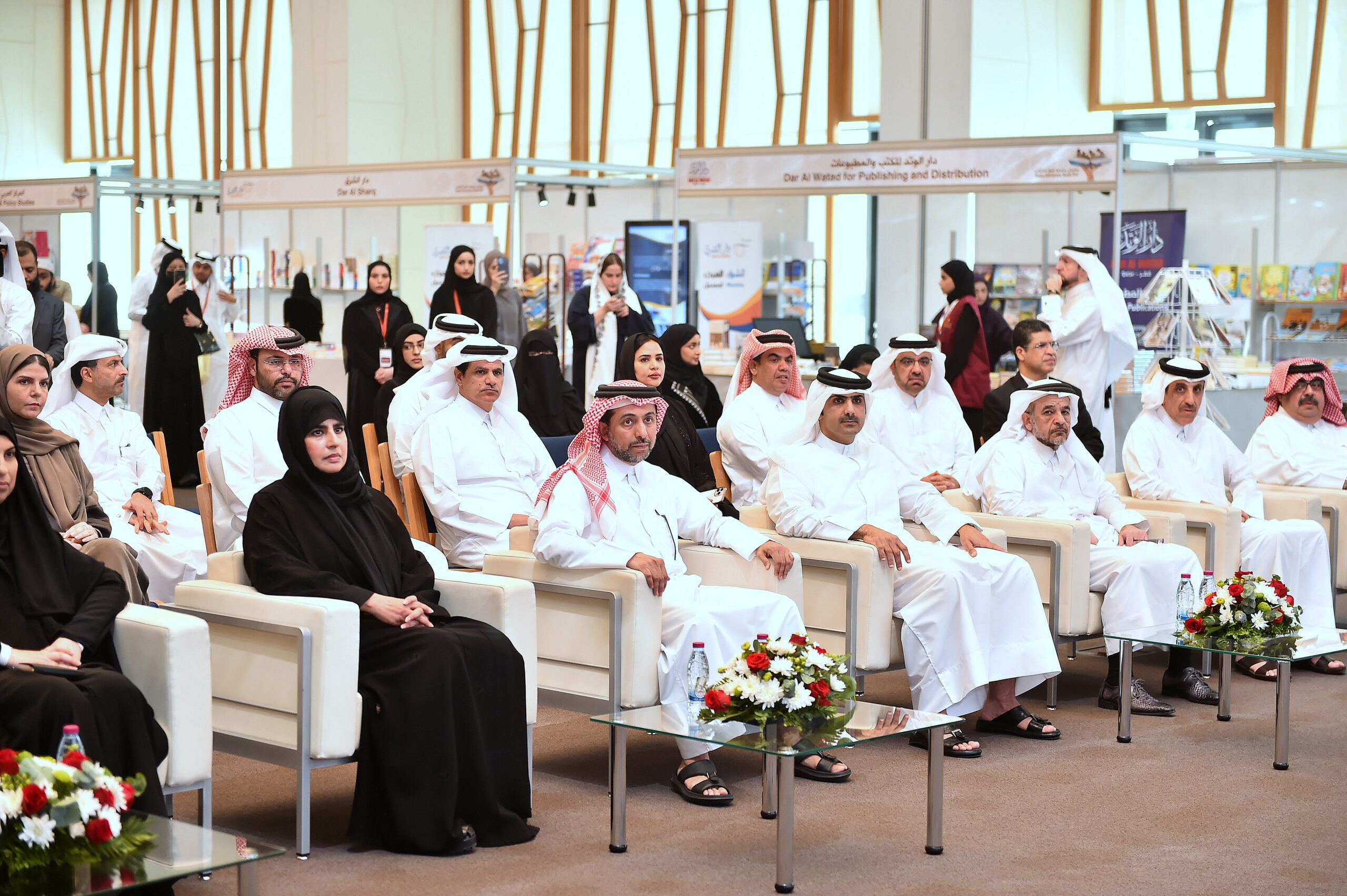 مركز دعم يشارك في معرض جامعة قطر للكتاب بحضور سعادة الشيخ عبدالرحمن بن حمد ال ثاني وزير الثقافة 03